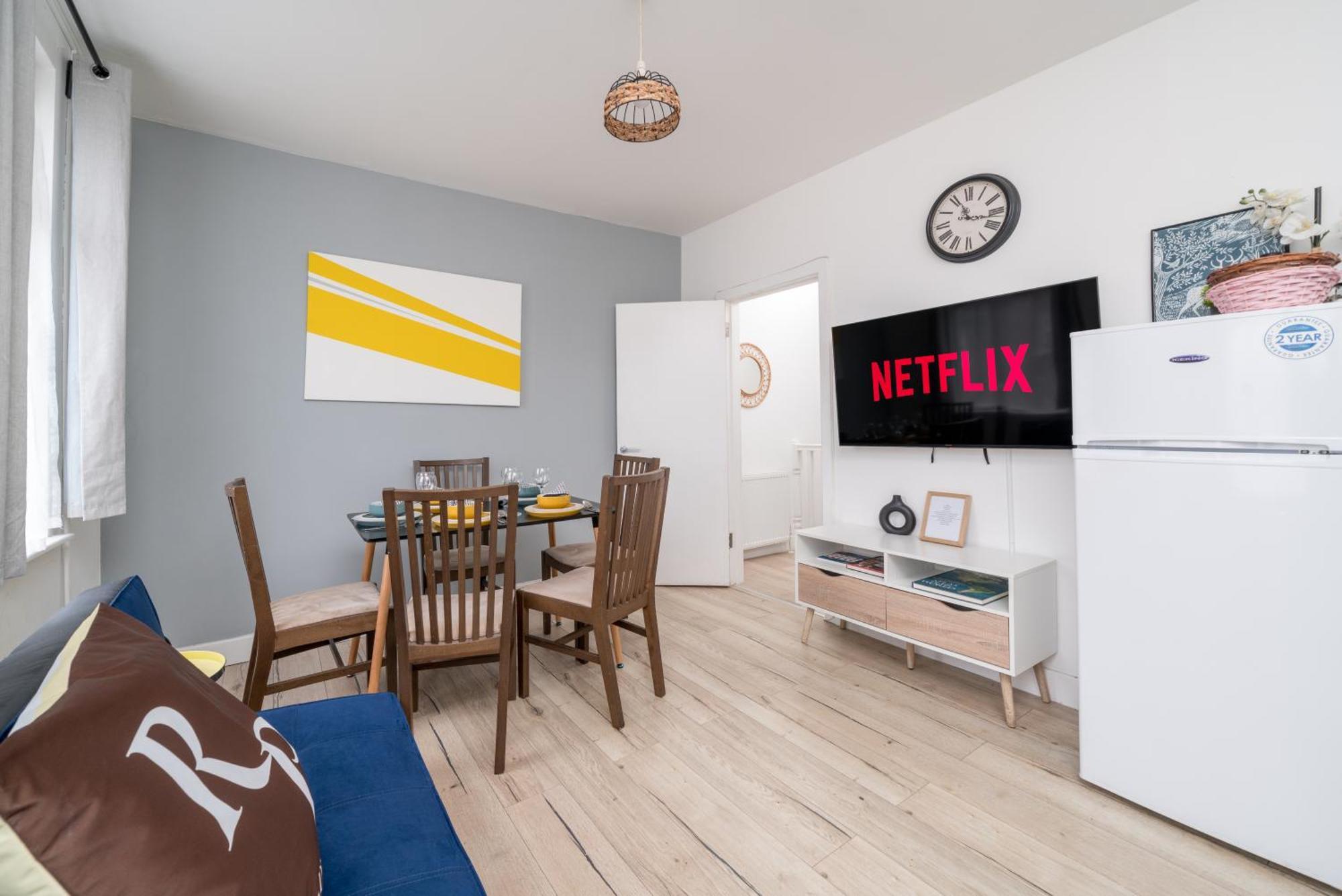 Modern 2 Bed East London Home By Rebby Properties Sleeps 5 Near Canning Town Station 외부 사진